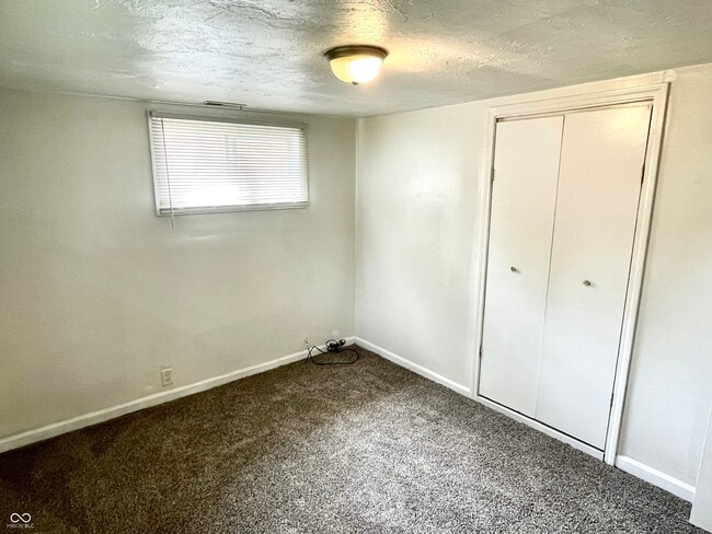 Building Photo - 1704 S Lindell Dr