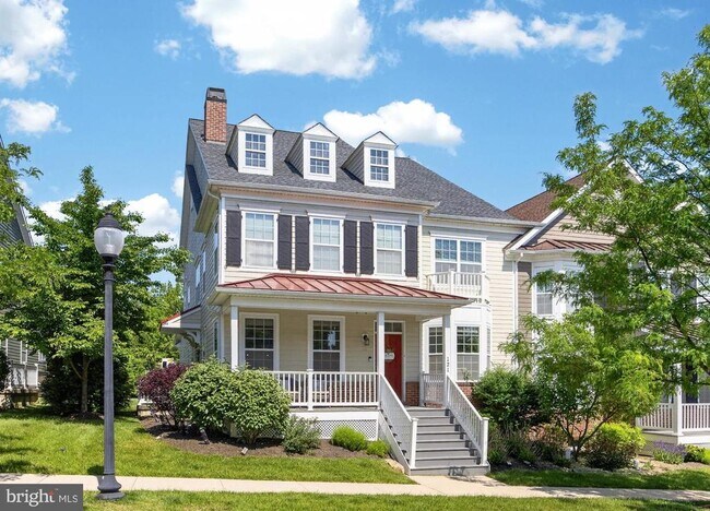 Building Photo - 121 Shilling Ave