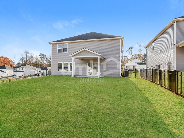 Building Photo - 307 Granby Trl