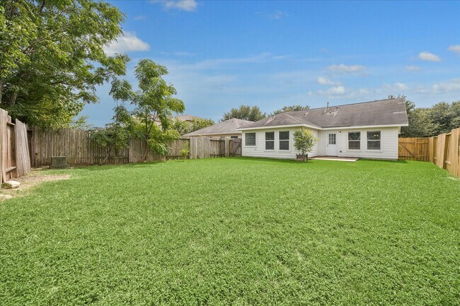 Building Photo - 8022 Indian Desert Dr