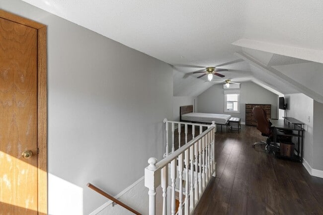 Building Photo - 2901 Zenith Ave N