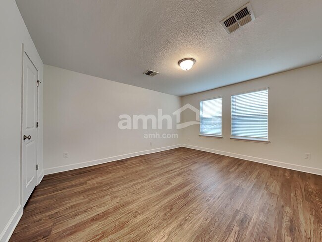 Building Photo - 567 Tumbled Stone Way