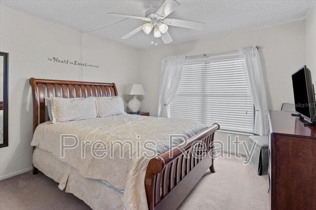 Building Photo - 900 Cove Cay Dr