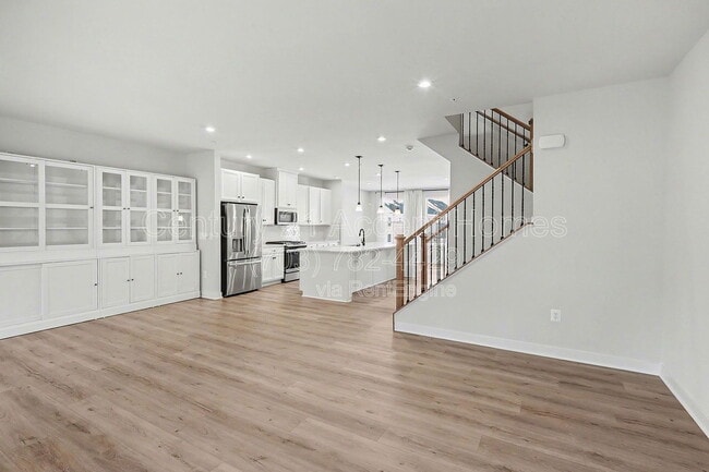 Building Photo - 1705 Dunnington Pl