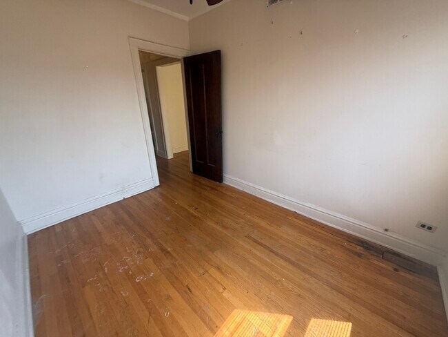 Building Photo - 7441 Randolph St