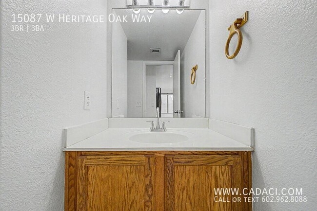 Building Photo - 15087 W Heritage Oak Way