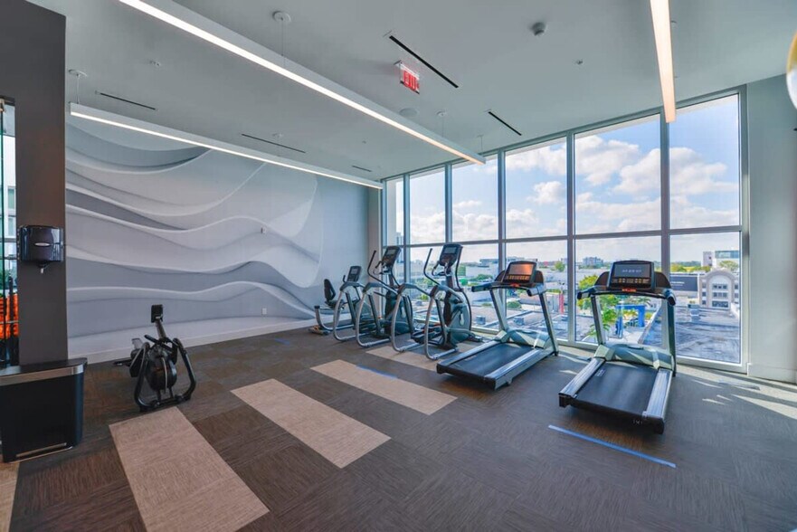 Building Photo - 3900 Biscayne Blvd