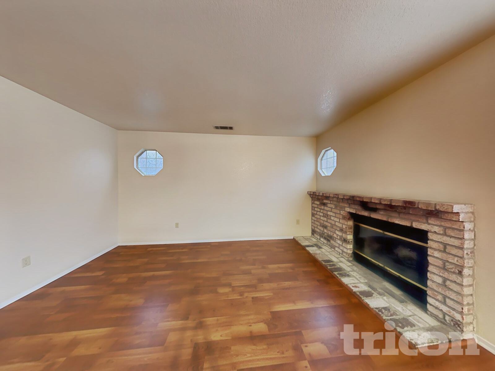 Building Photo - 116 Brighton Dr