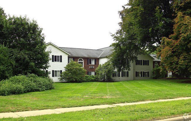 Building Photo - Magnolia Manor