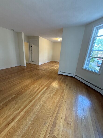 Building Photo - 306 Tappan St