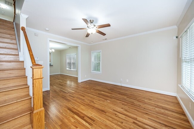 Building Photo - Spacious Home Move In Ready Downtown RVA