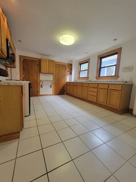 Building Photo - 51 Mount Pleasant St
