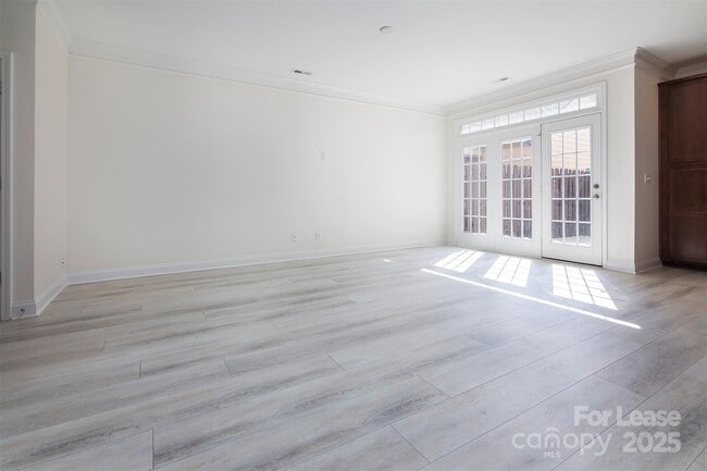 Building Photo - 2231 Eversham Dr NW