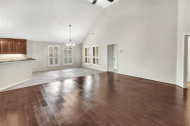Building Photo - 15814 Finwood Ln