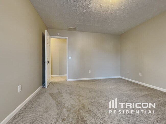 Building Photo - 930 Swan Ridge Court Grayson GA