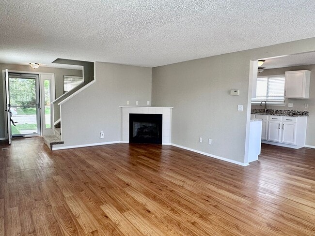 Building Photo - Conveniently Located Home in East Quincy H...
