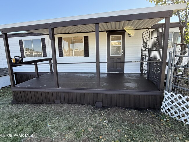 Building Photo - 15835 S Cordes Lakes Dr