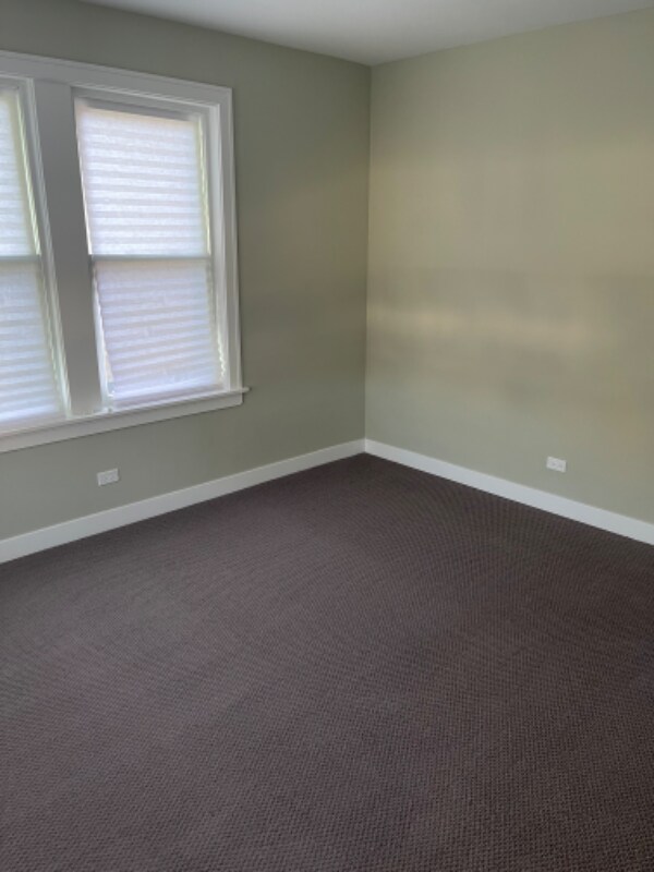 Building Photo - 7831 S Loomis Blvd