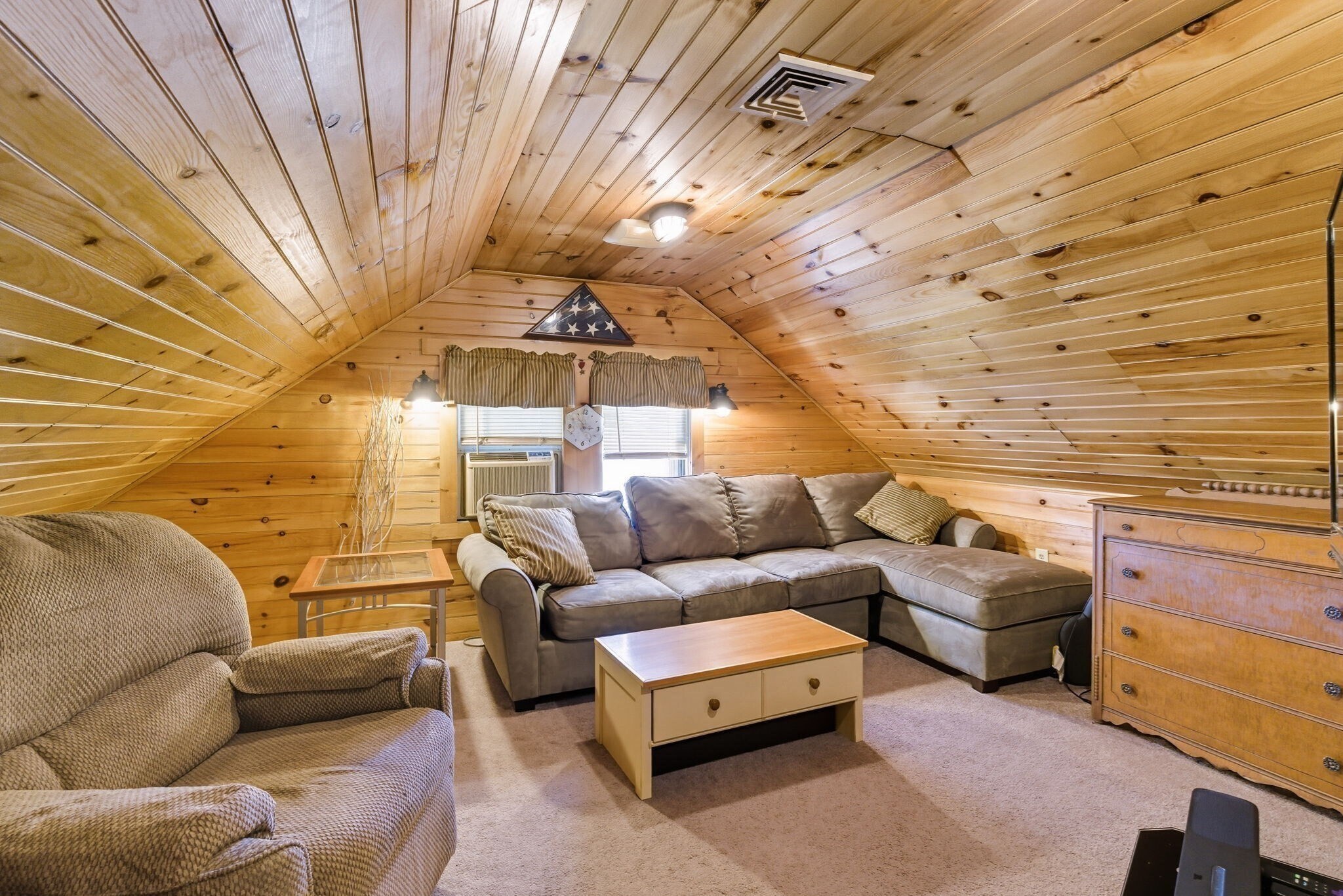 Building Photo - 40 Cottage Park Rd