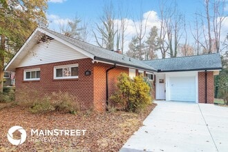 Building Photo - 3056 Kinnamon Rd