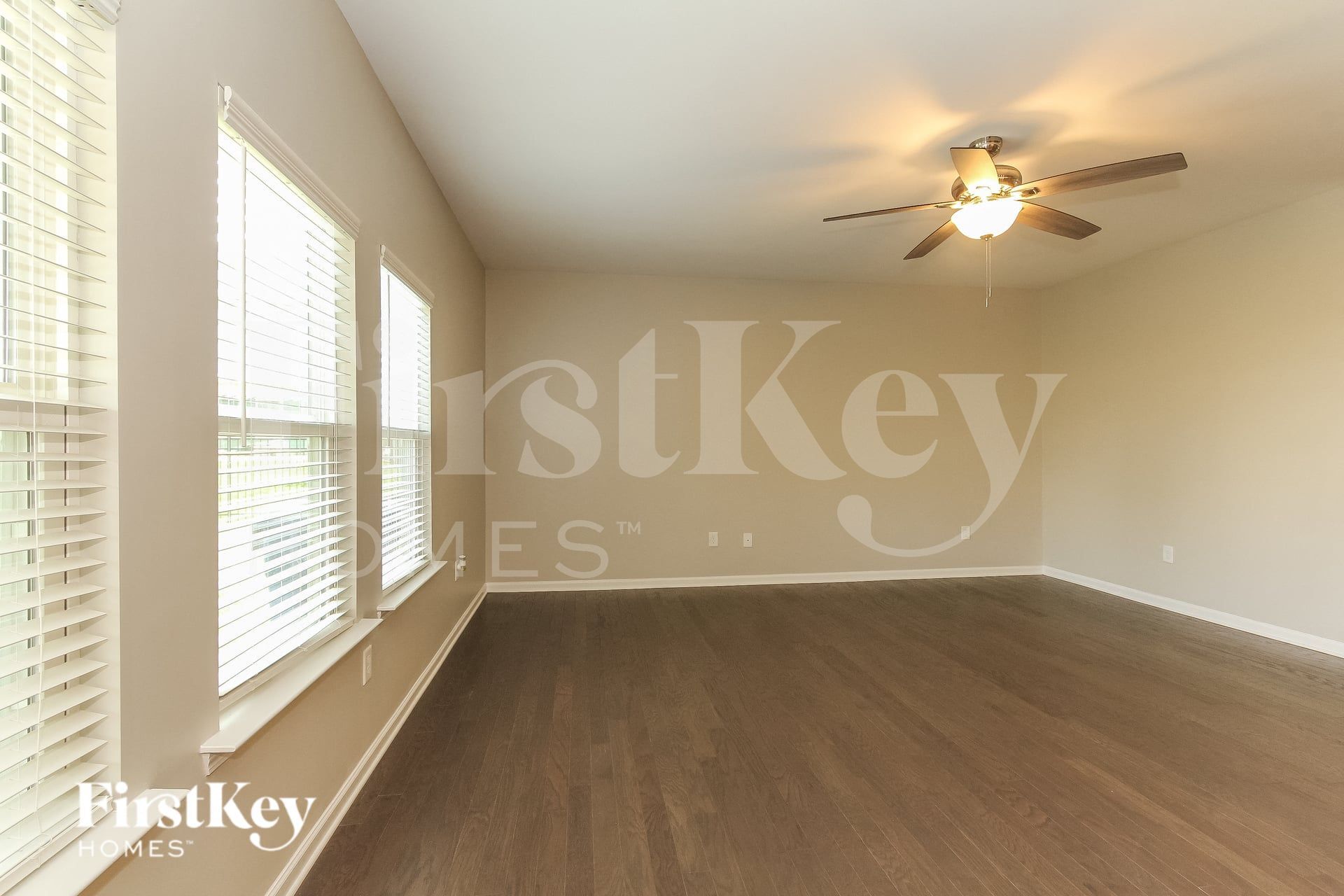 Building Photo - 100 Bristleback Ct