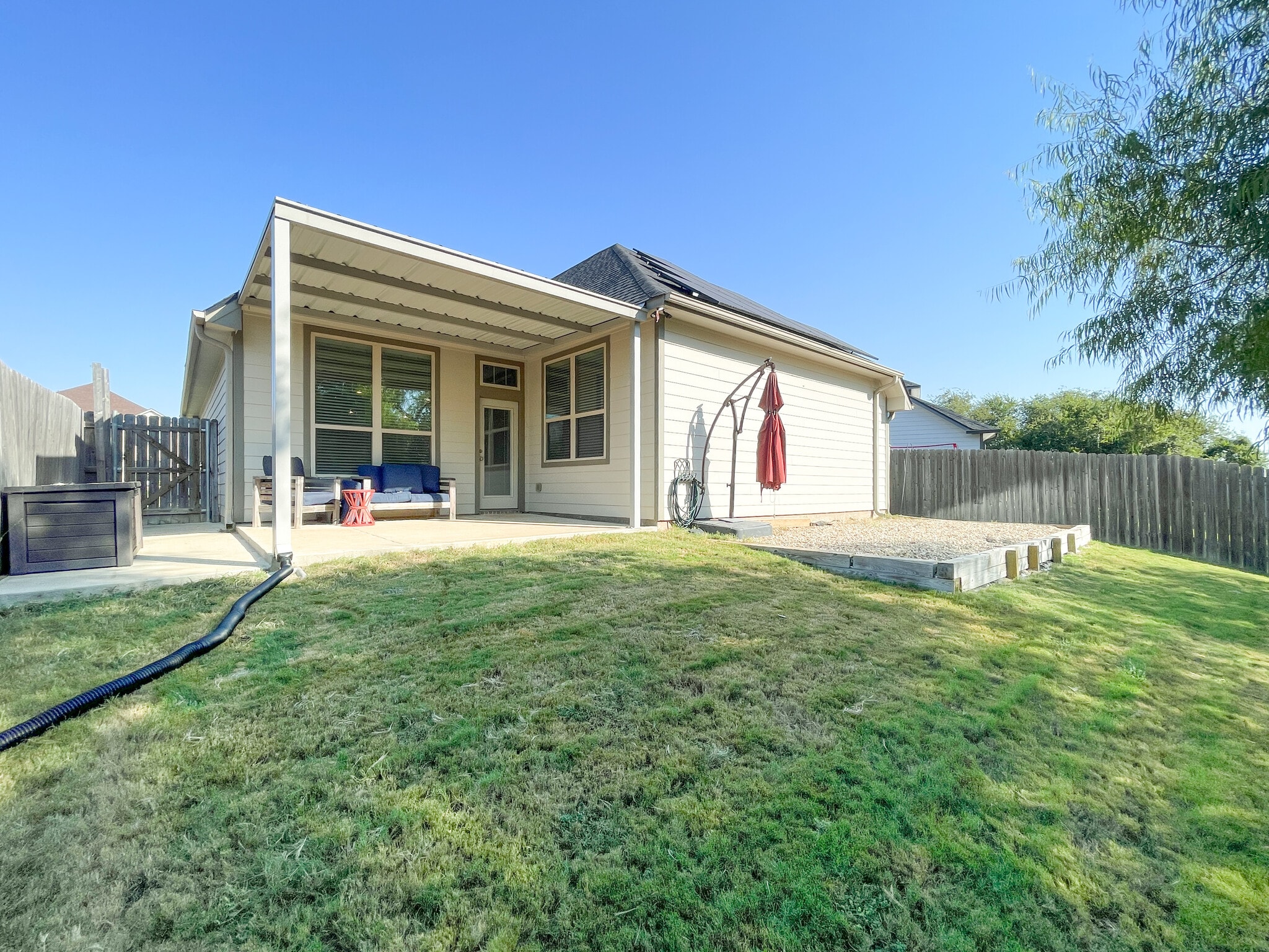 Building Photo - 10265 Driskill Dr
