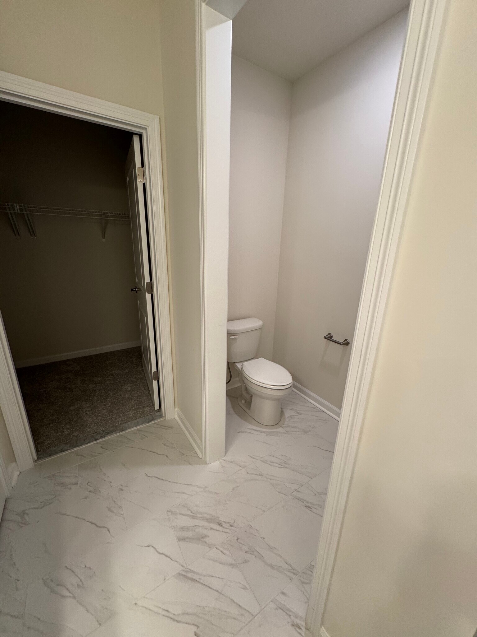 Master Bath - 4 Stratton Dr