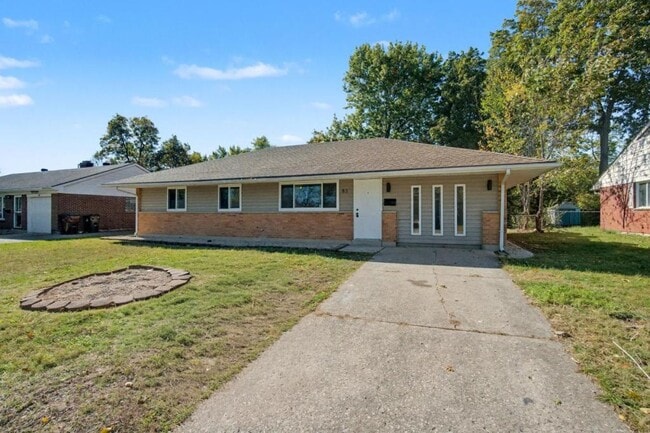 Primary Photo - 83 Brookhaven Dr