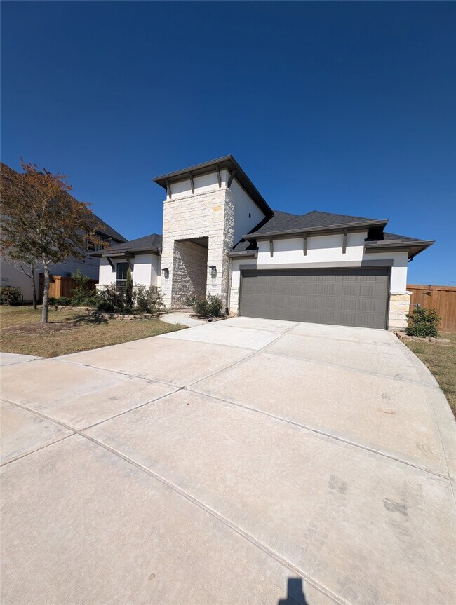 Building Photo - 13826 Arroyo Grande Dr