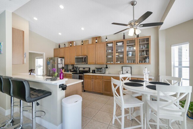 Building Photo - 5145 Marbella Isle Dr