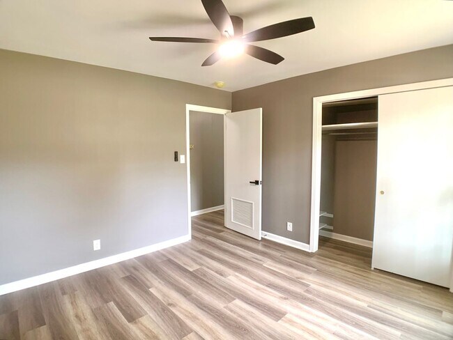 Building Photo - 33 Walker Cir