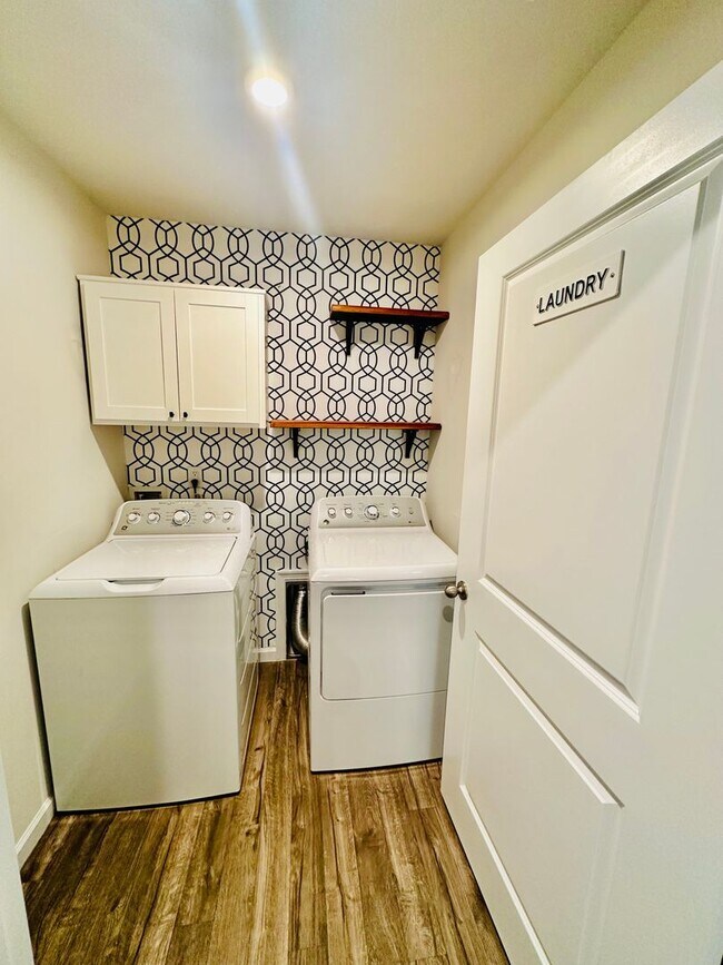 Building Photo - Come tour this beautiful home in MARQUIS HILLS!
