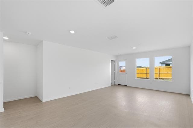 Building Photo - 6422 Willet Rd