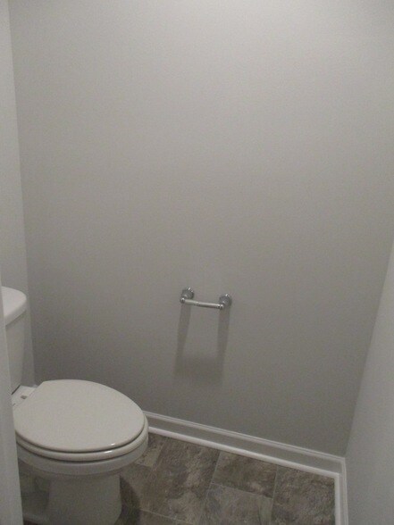 Building Photo - 515 Ferndale Pl