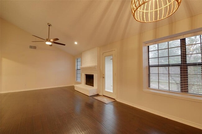 Building Photo - 6526 Foxfern Cir