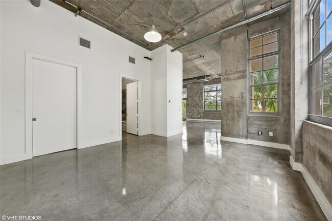 Building Photo - 434 NW 1st Ave