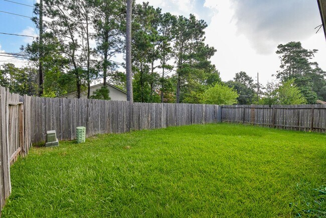 Building Photo - 9235 Black Tooth Way