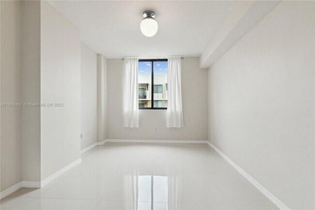 Building Photo - 3590 Coral Wy