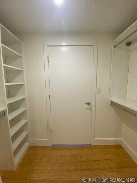 Building Photo - 40 Malvern St