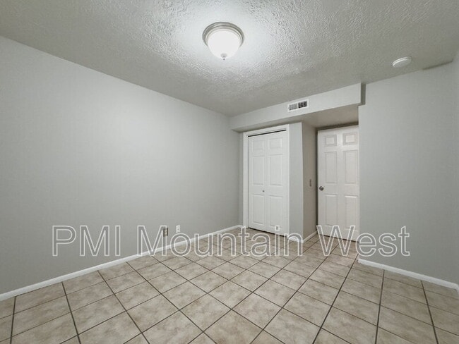 Building Photo - 1123 S 1500 E