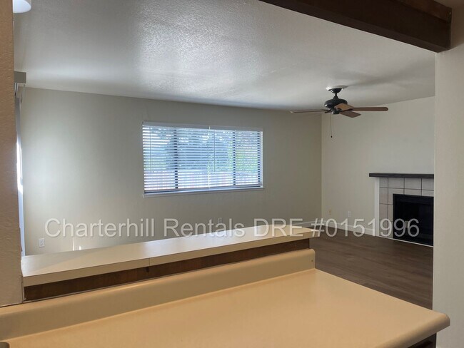 Building Photo - 5200 Piedmont Dr