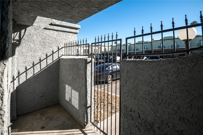 Building Photo - 7030 Burcot Ave