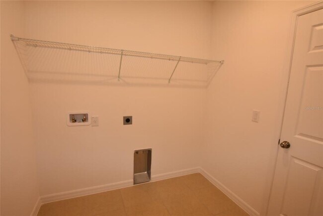 Building Photo - 173 Luxmore Rd