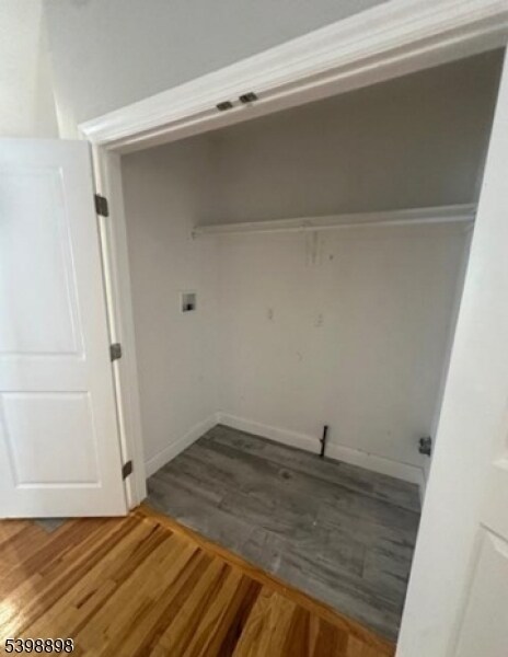 Building Photo - 474 10th Ave