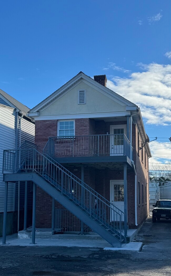 Second floor Entrance - 130 River Road Ext