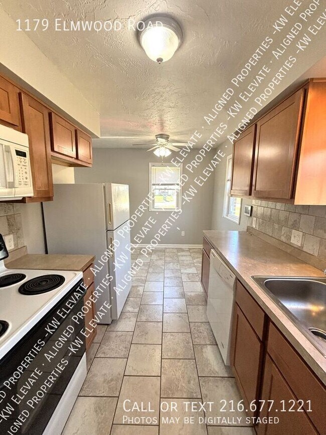 Building Photo - 1179 Elmwood Rd