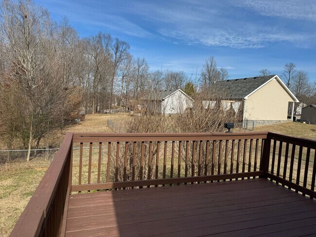 Building Photo - Lovely 3 Bedroom 2 Full Bath Home with? Large Deck & Fenced in Back?yard!