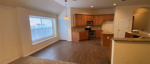 Building Photo - 1002 Mesquite Hollow Pl