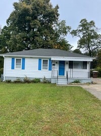Building Photo - Updated 3 Bedroom- Convenient to Restaurants, Cone Hospital & Wendover Ave