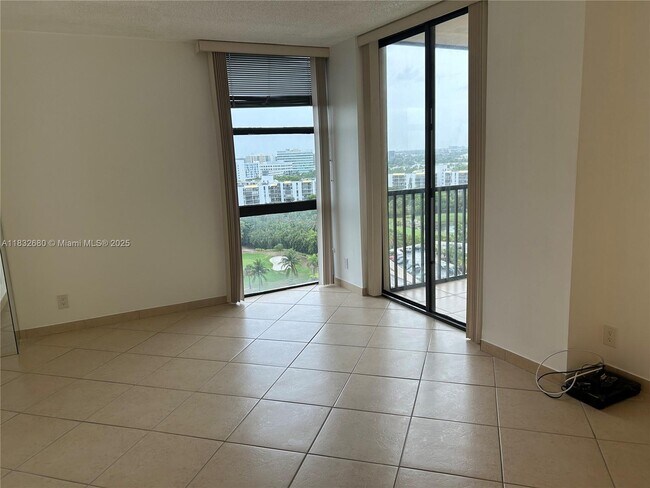 Building Photo - 20335 W Country Club Dr